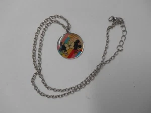 Disneys Baby Mickey & Minnie küssend 1" rd Anhänger + 18" SP Kette Halskette - Bild 1 von 2
