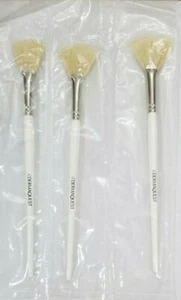 Dermaquest set of 3 fan brushes - Picture 1 of 1