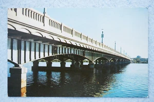 Puente Interestatal - Autopista 41 entre Marinette, WI y Menominee, MI - Imagen 1 de 2