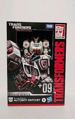 Transformers War For Cybertron Studio Series Gamer Edition Autobot Ratchet 09 - Image 1 of 4