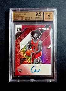 2019 Coby White Optic Choice Red Auto Rookie RC Classificato BGS 9,5 Gemma Come Nuovo - Foto 1 di 2