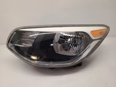 2014-2016  2017-2019 KIA SOUL Driver Headlight Model Halogen Without LED Accent  - Image 1 of 4