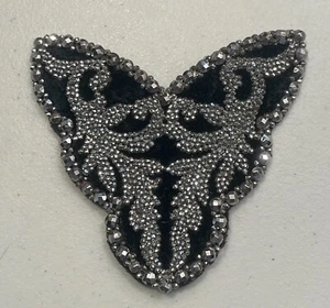 Antik 1890er Jahre geschliffener Stahl auf Samt Stomacher für Kleid oder andere Ornamentik - Bild 1 von 6