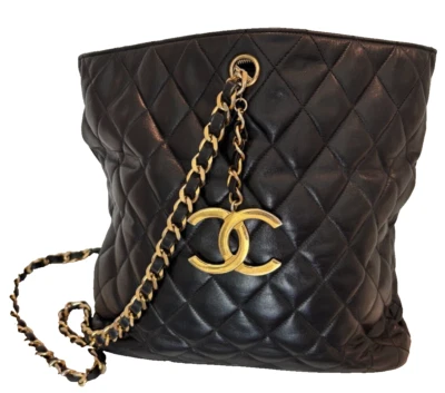 Authentic 1989 Vintage Black Bucket Tote Bag W/ Dust Bag & Charm Foto 1 de 4