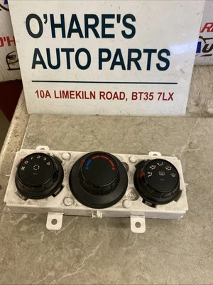 PANEL DE CONTROL DEL CALENTADOR RENAULT MASTER (EV, HV, UV)(02.10-) 275100013R, 5L7741000 Foto 1 de 4