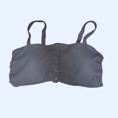 Sujetador de salón gris delantero con botones acanalados Aerie Bandeau XL cómodo ajustable Foto 1 de 4