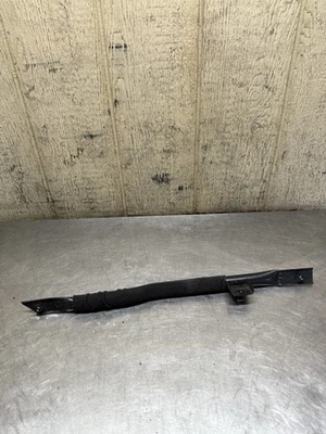 2014 - 2019 GMC SIERRA 1500 FRONT RIGHT FENDER UPPER REARWARD BRACE BAR OEM - Image 1 of 4