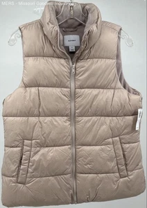 Old Navy Vest Size Medium Women Regular Beige Puffer Jacket - Picture 1 of 6
