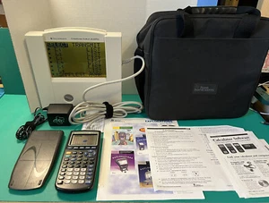 Pantalla de visualización TI 73-83 Plus probada con calculadora TI-83 Plus, adaptador de CA y bolsa - Imagen 1 de 9