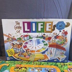 The Game of Life COMPLETO Milton Bradley 1999 40 Aniversario Juego de Mesa Familia - Imagen 1 de 8