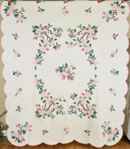 BEAUTIFUL Vintage 30's Apple Blossom Applique Antique Quilt ~Nice Quilting! - Picture 1 of 9