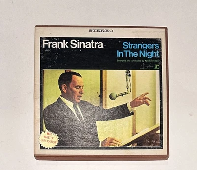 Frank Sinatra – Strangers In The Night- Reel 2 Reel Tape - 7 1/2 IPS PLAY TESTED Foto 1 de 4