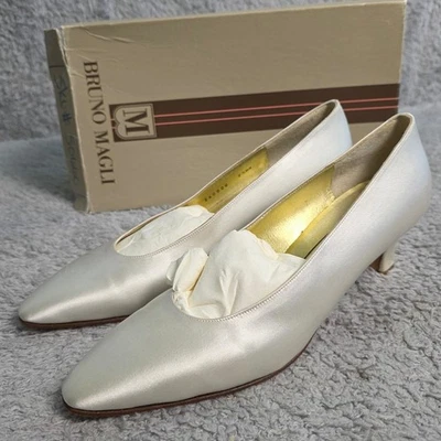 VTG NEW Bruno Magli Italian White Satin Dyeable Heels 7.5 AA Narrow Dress Pumps - Image 1 of 4