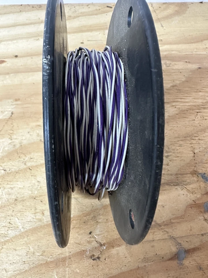 1 Pair. Purple/White. 22Guage. 300’ - Image 1 of 2