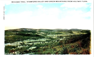 Mohawk Trail Stamford Valley and Mountain vista arial postal de colección a44 - Imagen 1 de 2