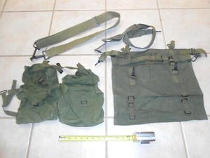 VINTAGE US ARMY OD GREEN POUCHES PANEL CLOTH BELT KOREA VIETNAM ERA POUCH - Picture 1 of 8
