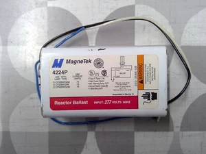 Lastre único CFL MagneTek 4224P 277V **Envío gratuito** - Imagen 1 de 1