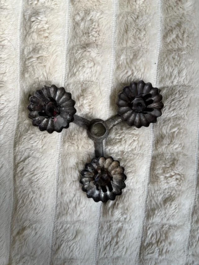 ***Ersatzteil***Kerzenhalter*** für Engelsgeläut Blechpyramide Adrian Stock - Bild 1 von 1