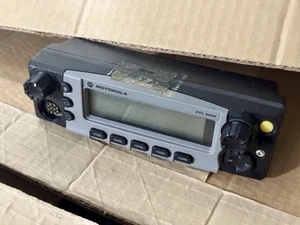 Motorola XTL5000 O5 Głowica sterująca Pilot zdalnego montażu HLN6911 CHIB - Zdjęcie 1 z 4