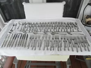 LARGE 99 PIECE SET~~~WMA ROGERS STAINLESS ONEIDA LTD FLATWARE~~FLORAL PATTERN! - Picture 1 of 15