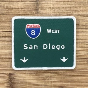 Parche de carretera de recuerdo de 3,5 x 3 pulgadas San Diego Interestatal 8 West - Imagen 1 de 2
