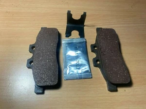 Volvo Genuine Part 11716655 Brake Pads - Picture 1 of 3