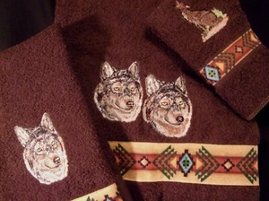 WOLF TOWEL SET IN BROWN - Picture 1 of 1