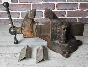 Vintage Rock Island 72C Bench Vise Swivel Base 3-1/2" Jaws Made In USA - Picture 1 of 16