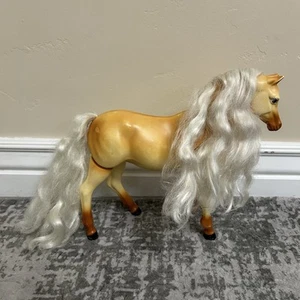 Muñeca Barbie Mattel 2005 caballo palomino a pilas con sonidos (B) - Imagen 1 de 14