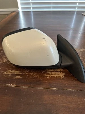 2011-2012 NISSAN LEAF RIGHT PASSENGER SIDE VIEW MIRROR OEM Pearl White - Image 1 of 4