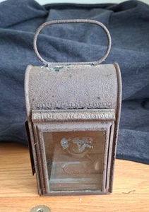 VINTAGE JOHN PHILLIPS LIGHT OF LONDON RAILWAY LANTERN LAMP COMPLETE WITH BURNER - Picture 1 of 10
