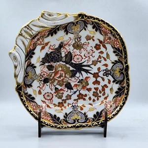 On offer is a Royal Crown Derby Imari shell form serving dish in the famous King - Picture 1 of 5