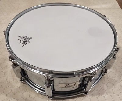 Tambor redoblante con carcasa de metal/acero Pearl 5,5x14, ¡10 orejetas! Cabezales Remo, Taiwán Foto 1 de 4