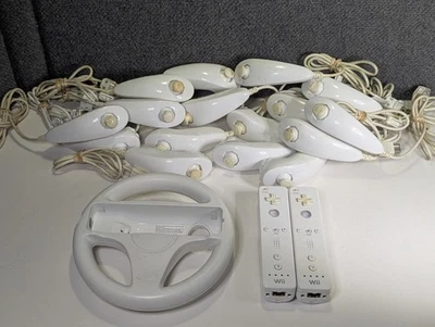 Lote de 19 mandos Nintendo Wii Nunchucks RVL-004 sin probar tal cual/piezas Foto 1 de 4