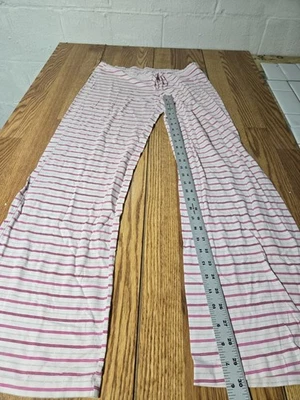 Pantalones de dormir Victoria’s Secret talla M rosa y plata rayas brillantes Foto 1 de 4