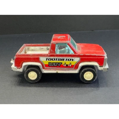 TootsieToy Chevy LUX 4x4 Red Diecast Toy Truck Made in USA Vintage - Image 1 of 4