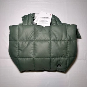 🔥Lululemon Quilted Grid Tote Bag Mini 5L Color: Grey Eucalyptus NWT🔥 - Picture 1 of 5