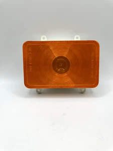 MCI 7J-7-77 LAMP HOUSING, STOP/TAIL LIGHT AMBER - TRUCK-LITE MODEL 0709 - Bild 1 von 6