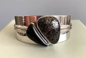 JAY KING Mine Finds DTR Sterling Modernist ONYX Wide Cuff Bracelet HEAVY 76 GR - Picture 1 of 8