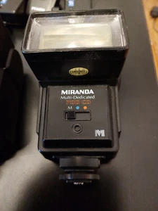 Miranda 700-CD Multi Dedicated Tilt / Zoom Flash Ideal for Canon Film Cameras - Picture 1 of 1
