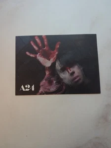Postal Bring Her Back - Promoción de película A24 - Imagen 1 de 2