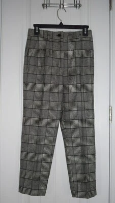 Pantalones cortos para mujer Dolce & Gabbana mezcla de lana espiga talla 40 Foto 1 de 4
