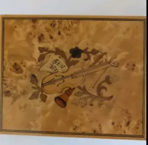 Vintage Italienische Intarsien Holz Spieluhr Lauras Motiv Top Zustand Funktioniert - Bild 1 von 9