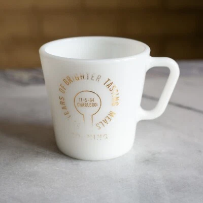 Taza De Colección Pyrex Planta Corning Charleroi 50 Aniversario 11-5-64 Comidas Más Brillantes Foto 1 de 4