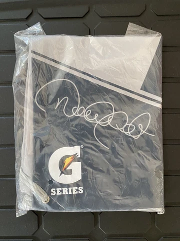 MLB Derek Jeter #2 Gatorade G2 Promo NY Yankees Drawstring Bag New/Sealed RARE Cover