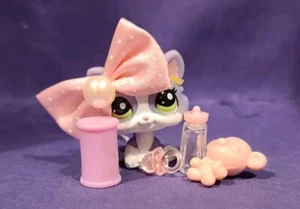 Authentic Littlest Pet Shop 2033 Cat Kitten Purple White Green Dot Meow Manor - Foto 1 di 7