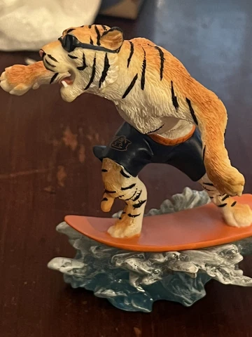 Auburn Tigers Spring break 2 and 3 mascot figurines rare Cover