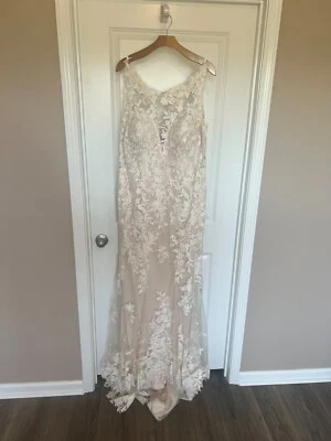 Vestido de novia de muestra - Allure Romance Style R3610 - Talla 18 - excelente estado Foto 1 de 4