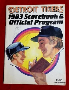 1983 Chet Lemon Johnny Grubb SIGNED DETROIT TIGERS Team Scorebook vtg Auto 80s - Picture 1 of 7