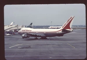 Diapositiva aérea original 35 mm Air India 747-237B bombardeada a bordo 85 sin VT-EFO - Imagen 1 de 1